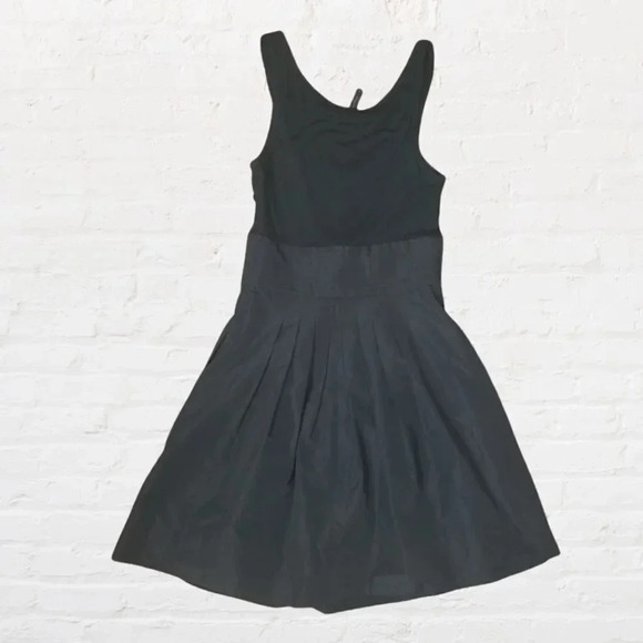 BCBGMaxAzria | Black Taffeta Cocktail Dress Sz 0 - Picture 5 of 14